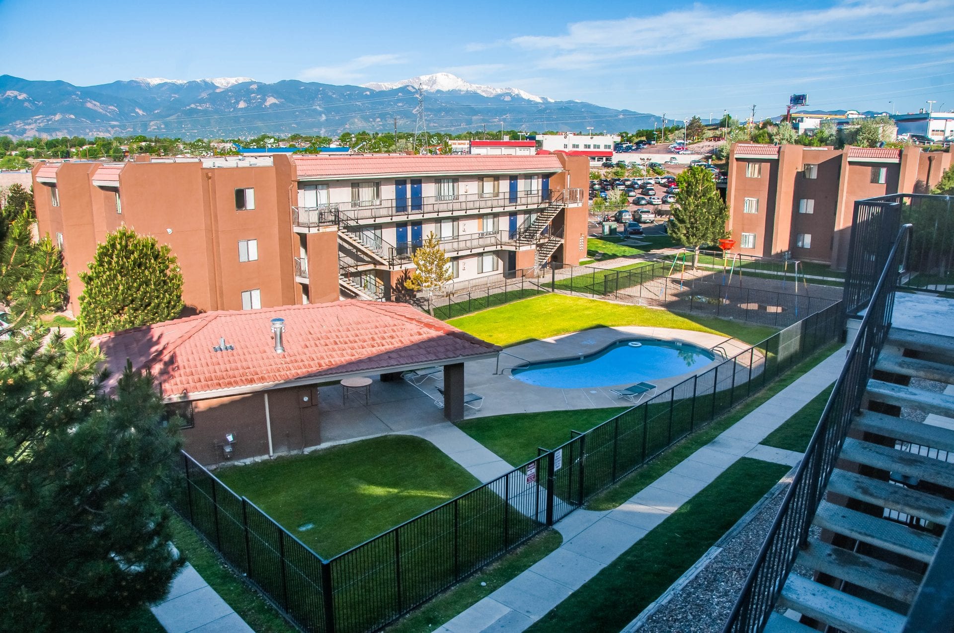 Vistas at the Citadel apartments sell for 12.65 million Colorado